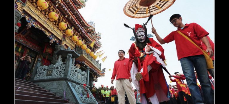 【黑色民俗】鬼門關前要來跳鍾馗，鬼王煞氣降臨，生人凡胎勿近！