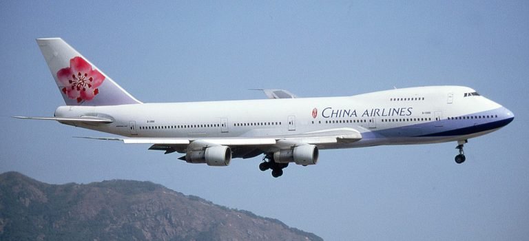 【天災人禍】華航澎湖空難事件：空中解體的瞬間悲劇！不甘願的亡魂來電留言？